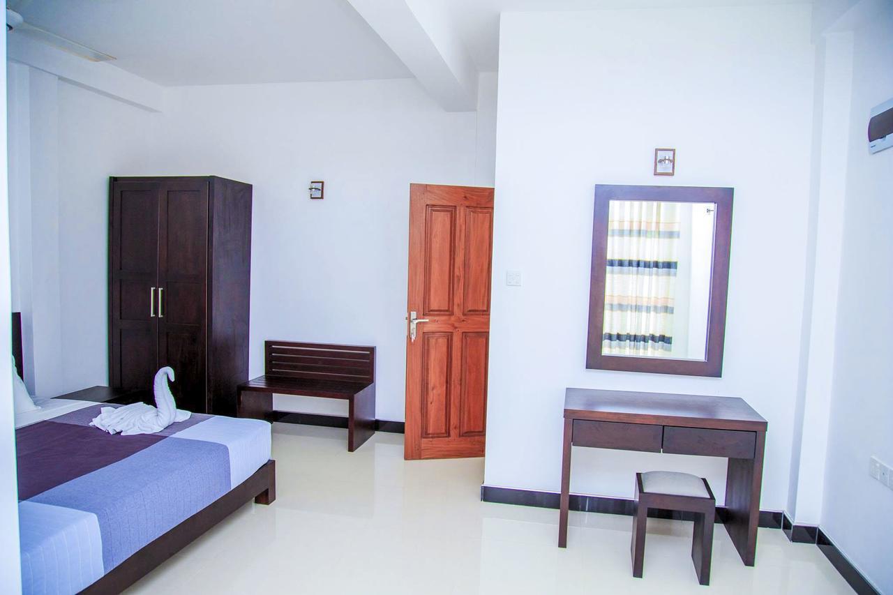 Ruki Sea Reach Hotel Kudapaduwa Exterior foto